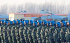 中国最近军事新闻,新一代两栖攻击舰下水，军力布局再升级