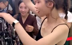 女生直播吃瓜子视频下载网站,揭秘热门下载网站,尽享美味瞬间